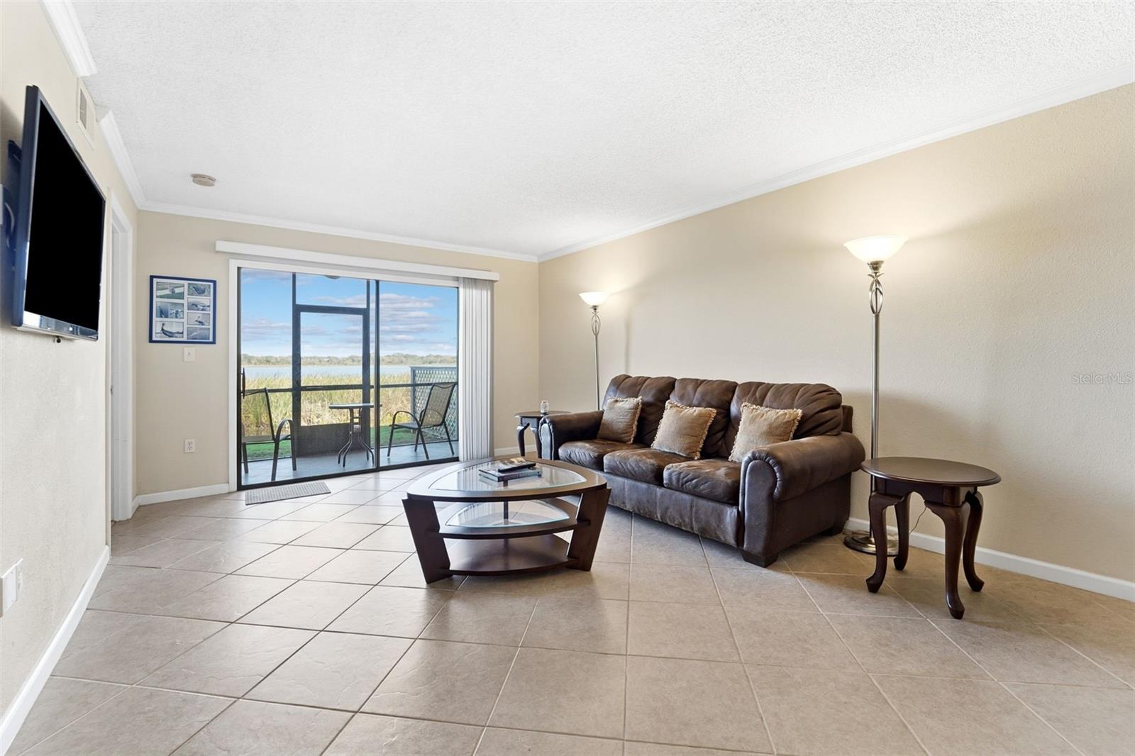 BELLA VISTA ON LAKE - Residential