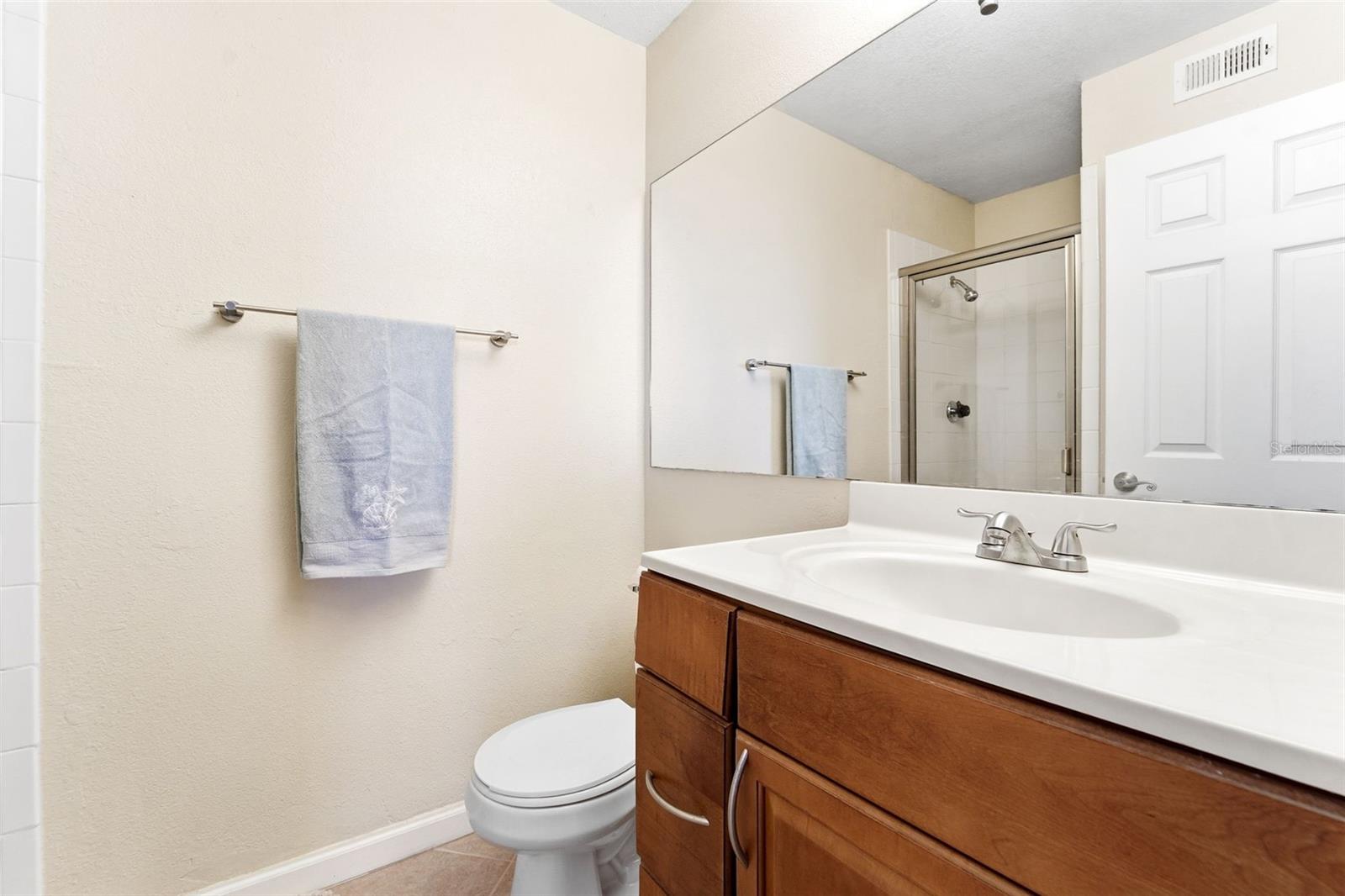 BELLA VISTA ON LAKE - Residential