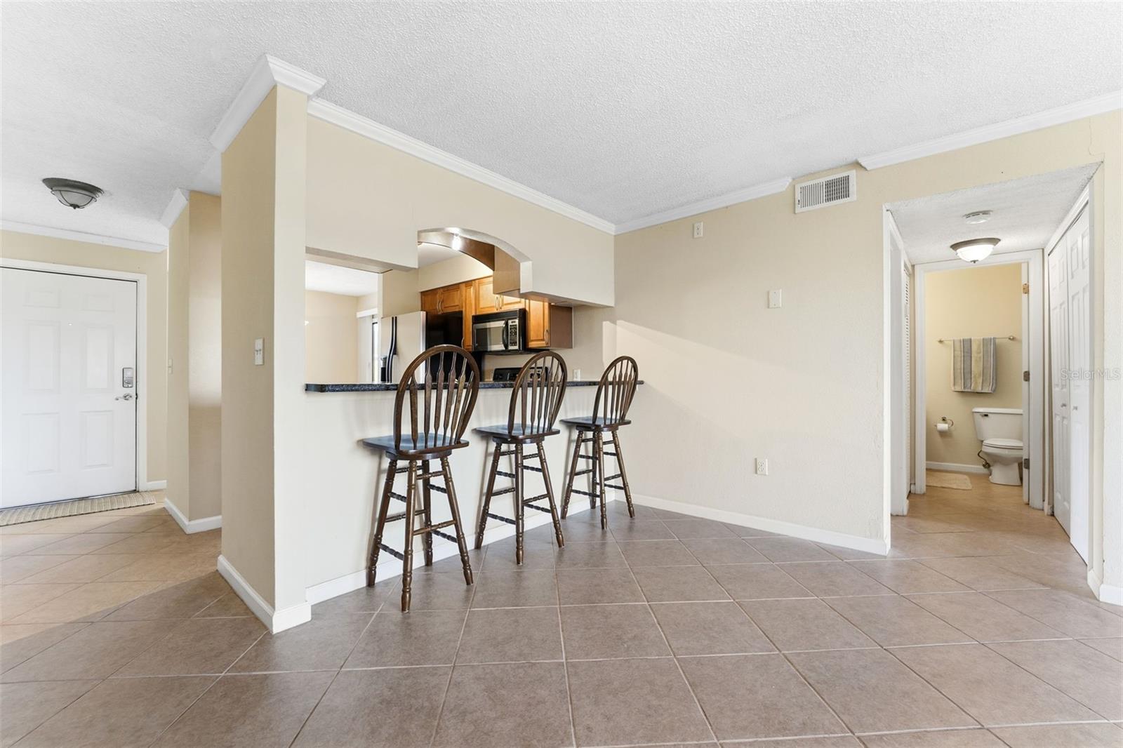 BELLA VISTA ON LAKE - Residential