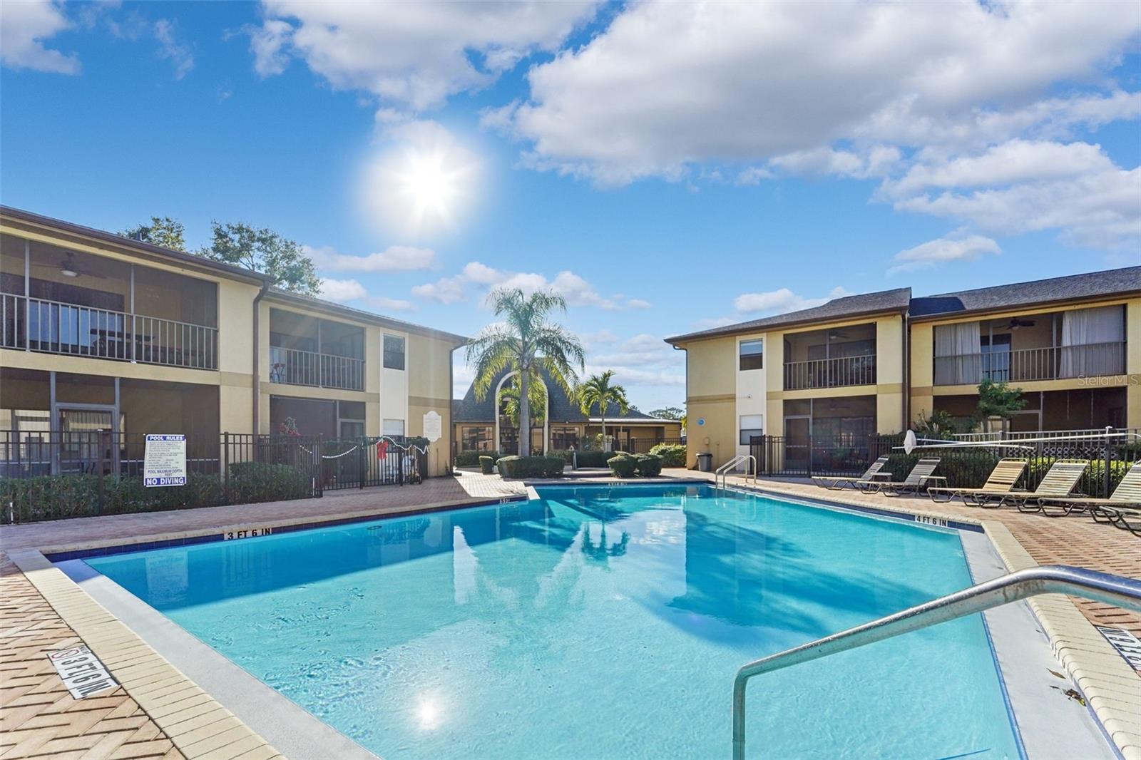 BELLA VISTA ON LAKE - Residential