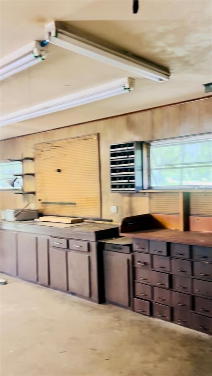 ROYAL COACH VILLAGE UNREC SUB - Commercial Sale