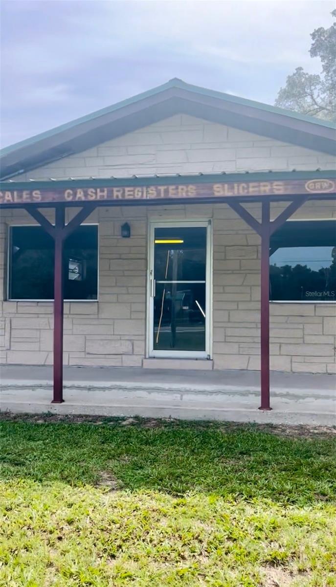 ROYAL COACH VILLAGE UNREC SUB - Commercial Sale