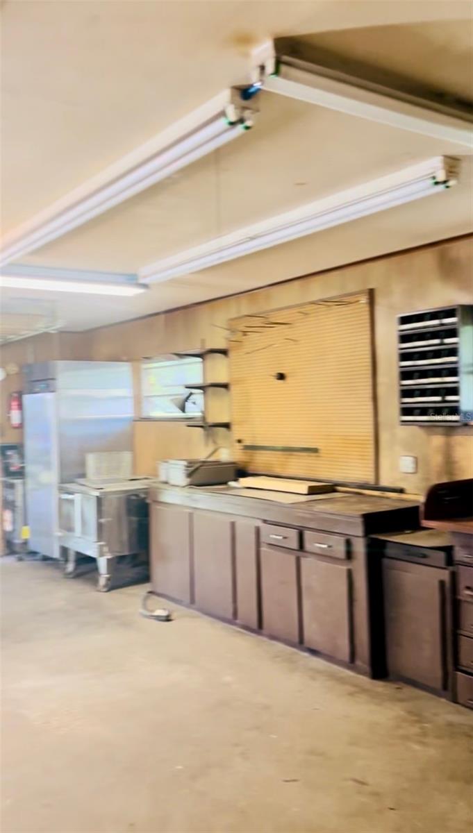 ROYAL COACH VILLAGE UNREC SUB - Commercial Sale