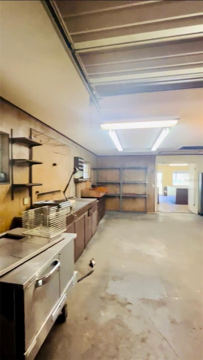 ROYAL COACH VILLAGE UNREC SUB - Commercial Sale