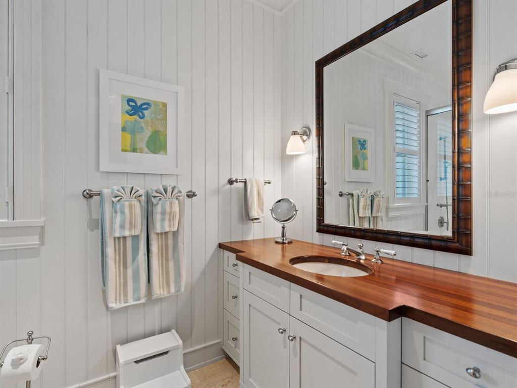 CASEY KEY - Residential