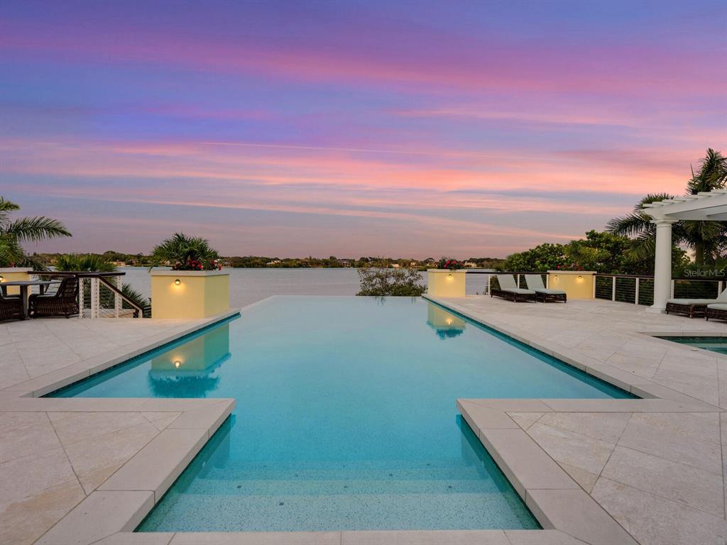 CASEY KEY - Residential