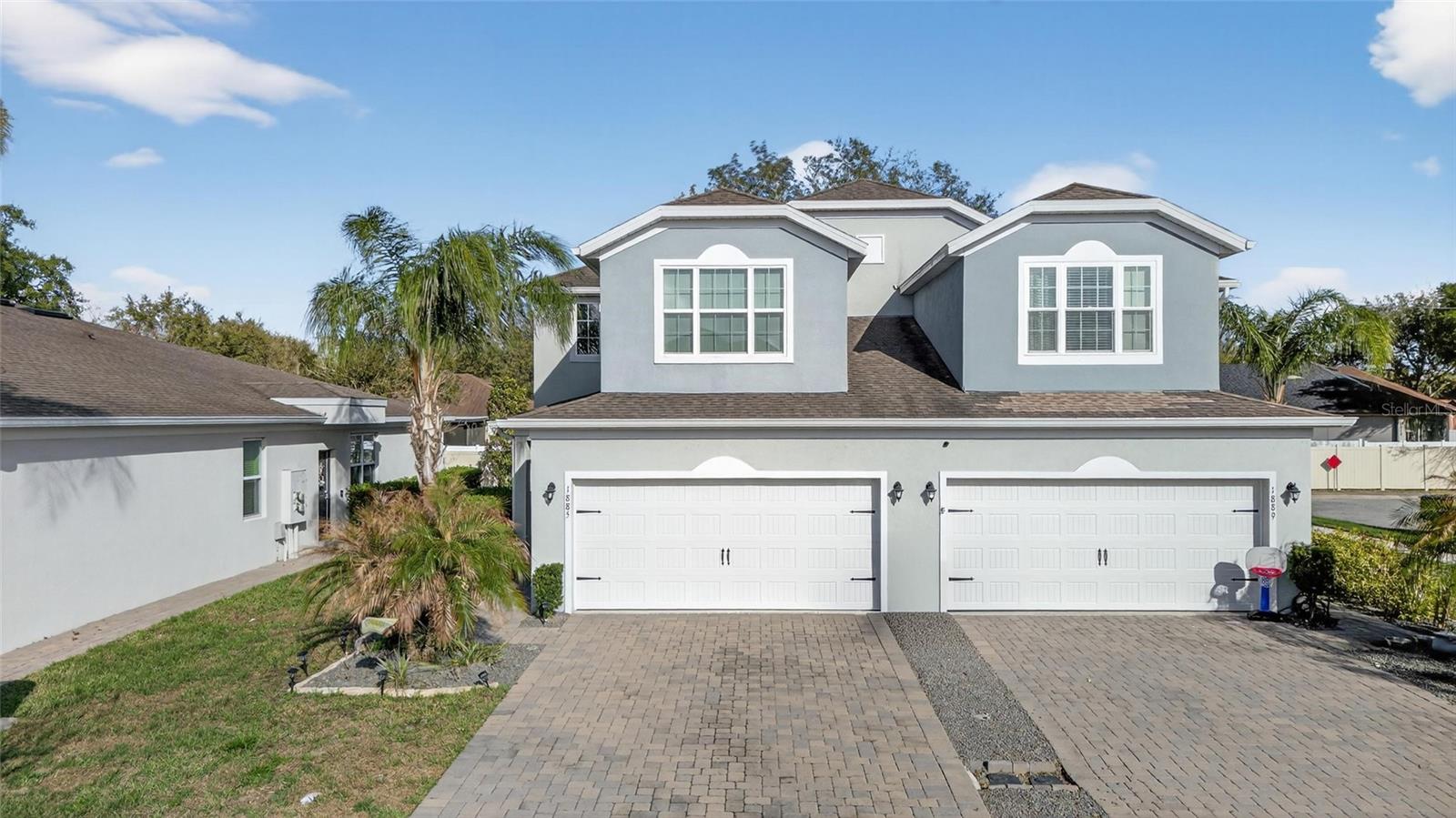 OAKTREE POINTE VILLAS - Residential