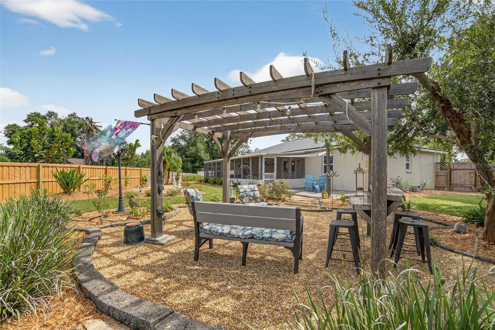 LAKEVIEW VILLAGE SEC A UNI - Residential