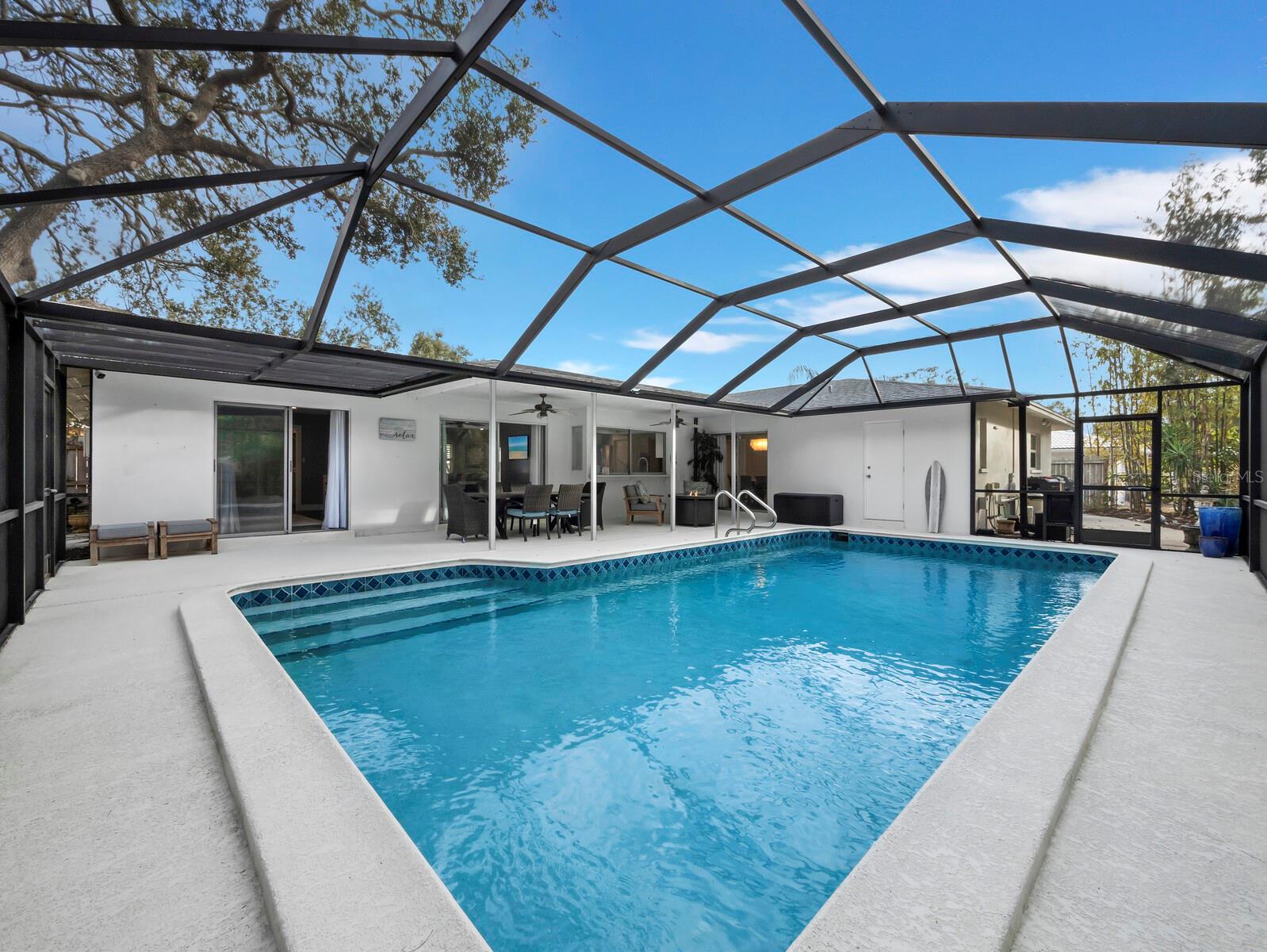 SOUTH GATE - Residential