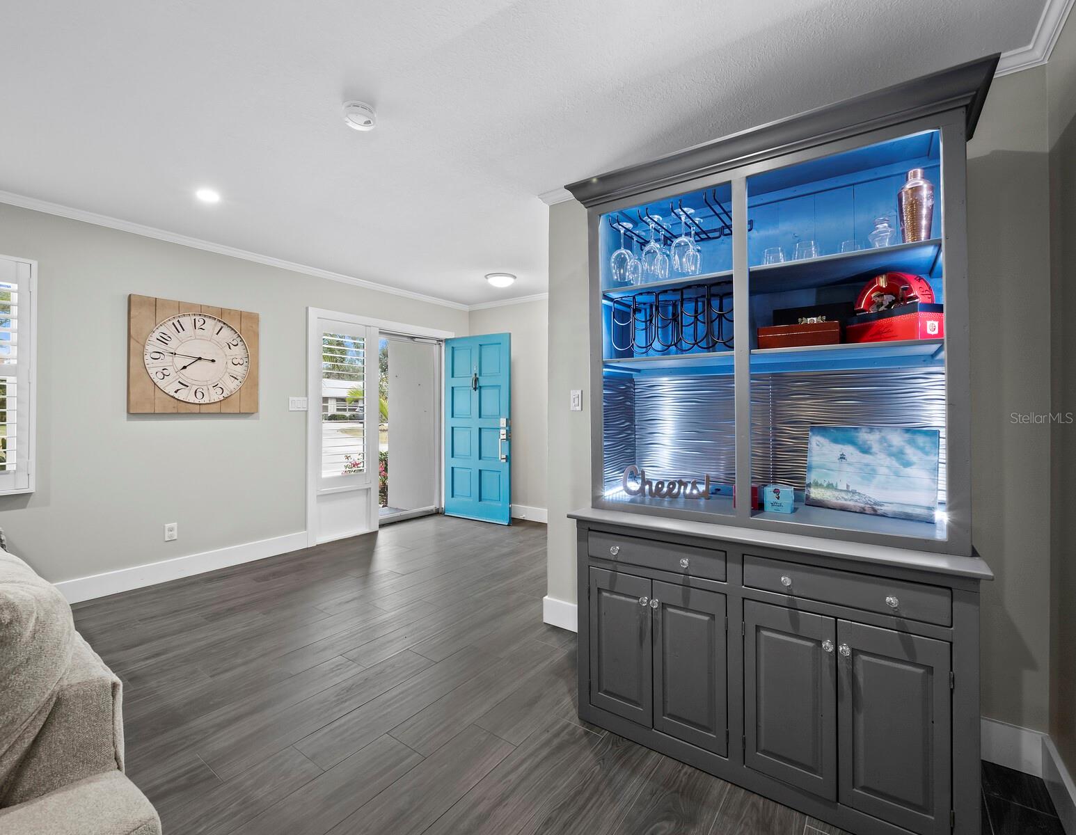 SOUTH GATE - Residential