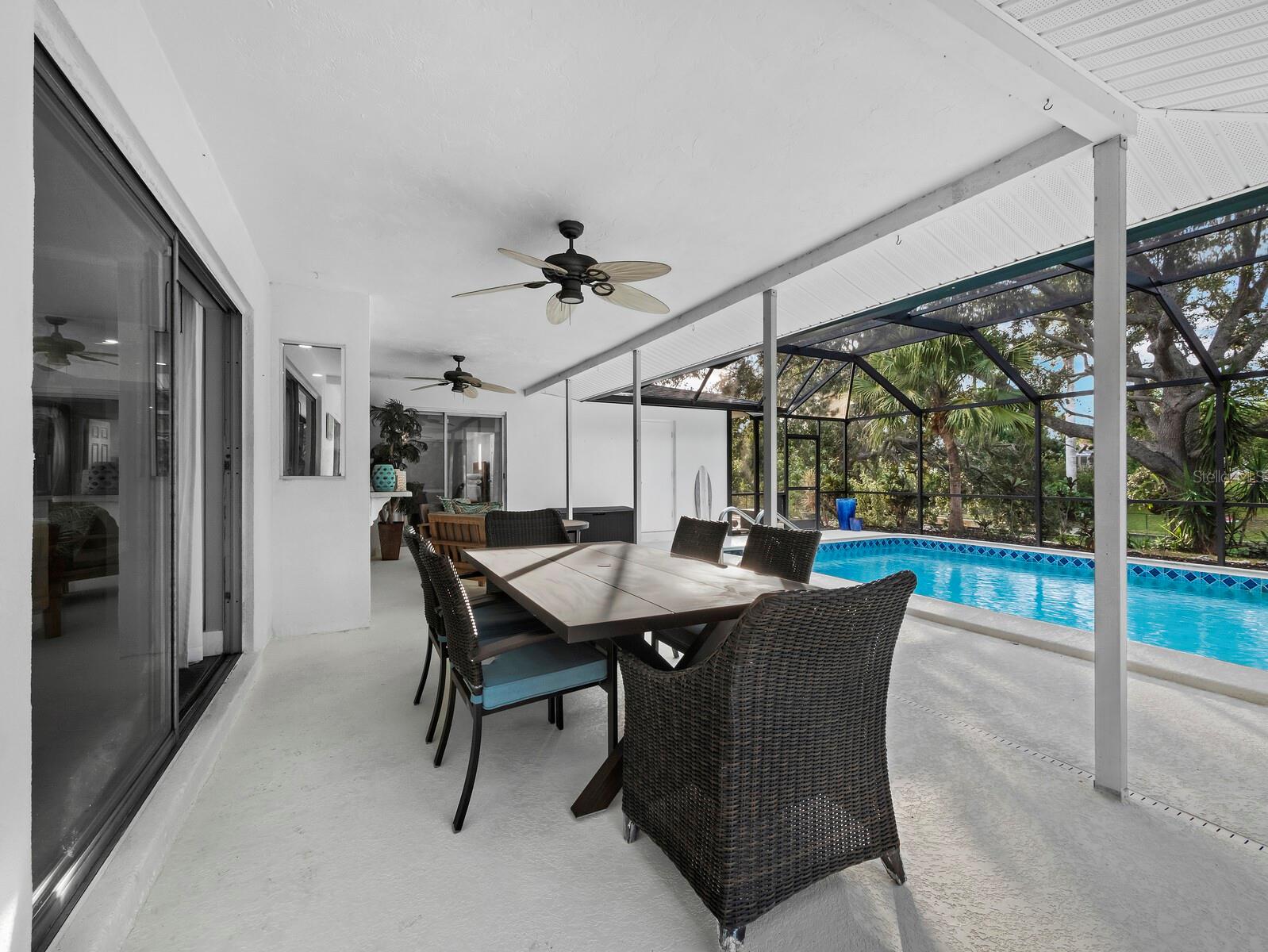 SOUTH GATE - Residential