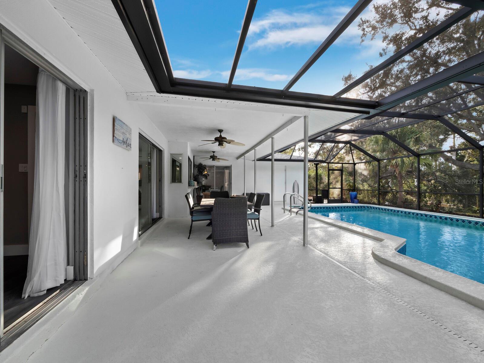 SOUTH GATE - Residential