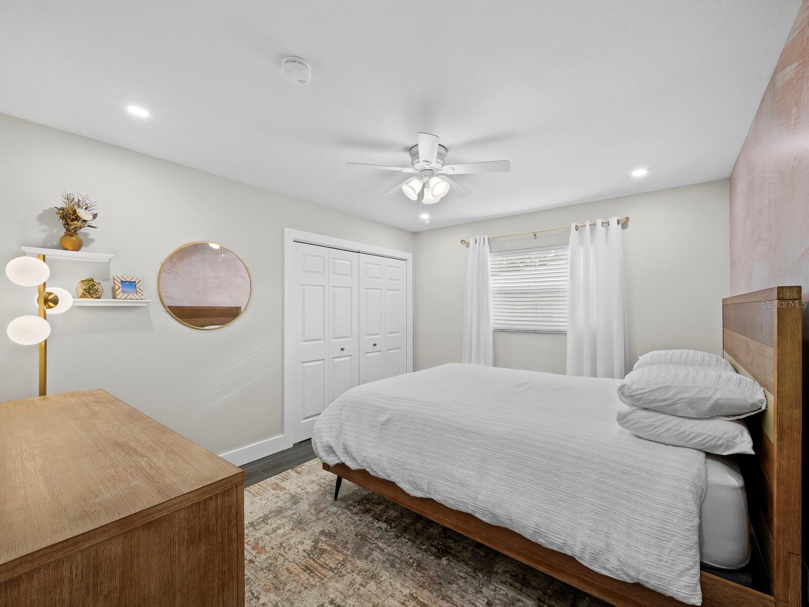 SOUTH GATE - Residential