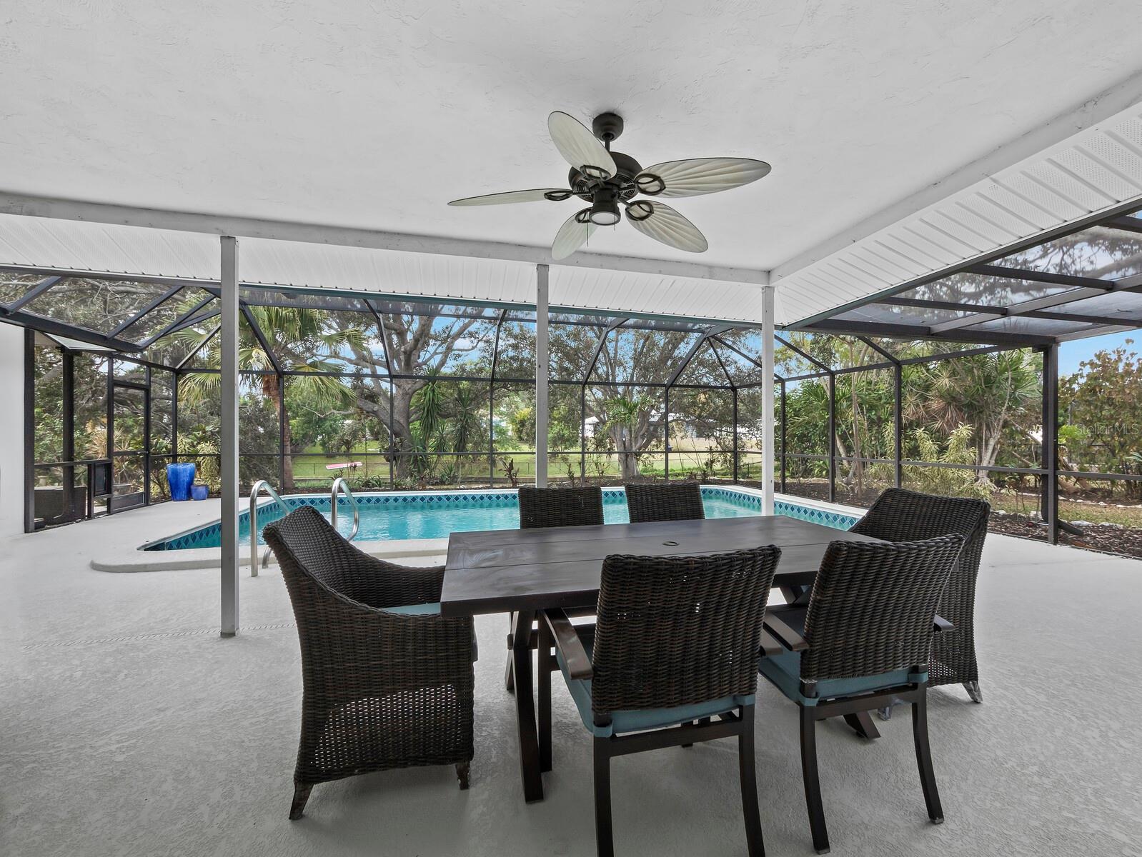 SOUTH GATE - Residential