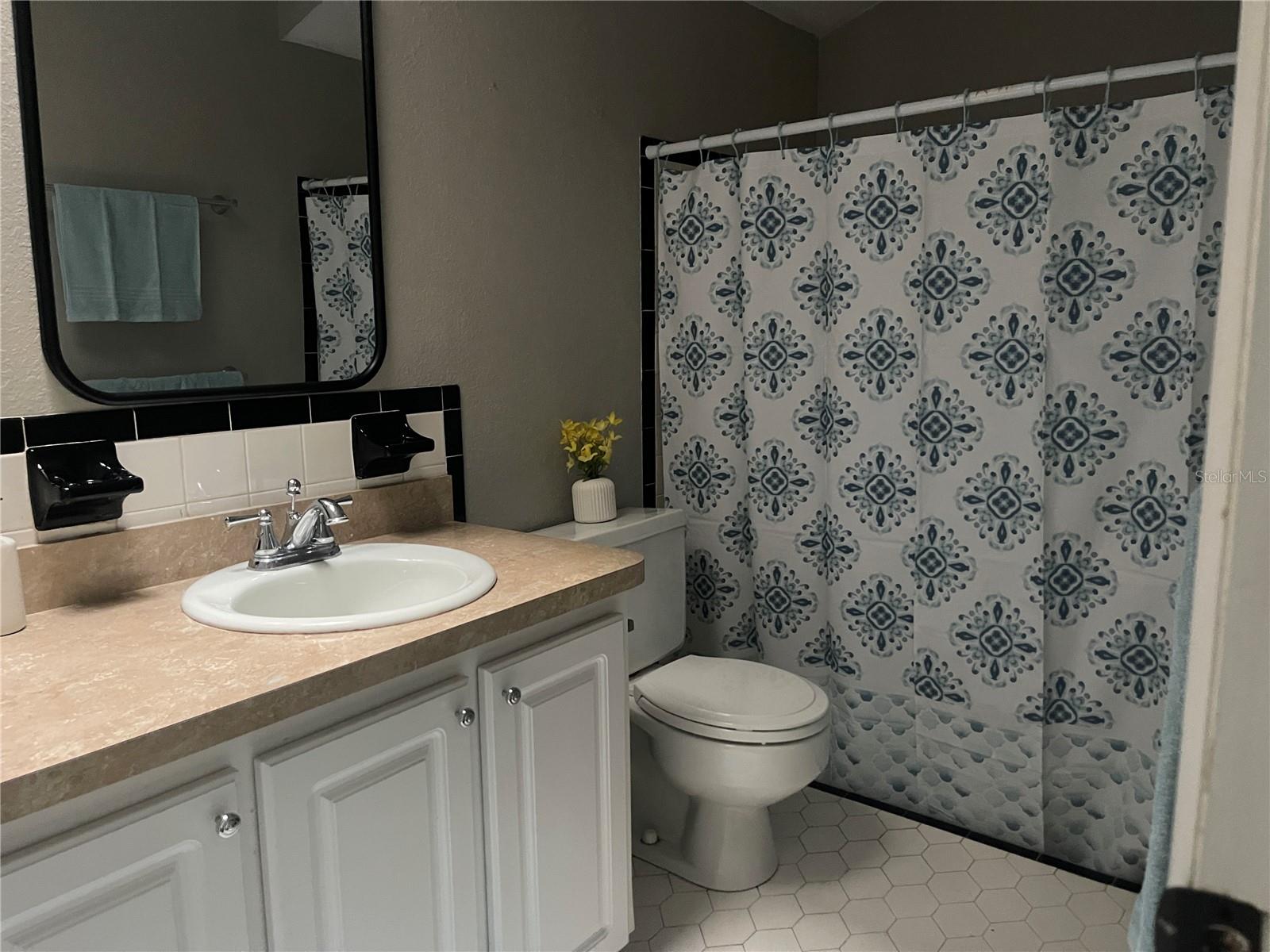 CRESTWOOD UN 04 - Residential