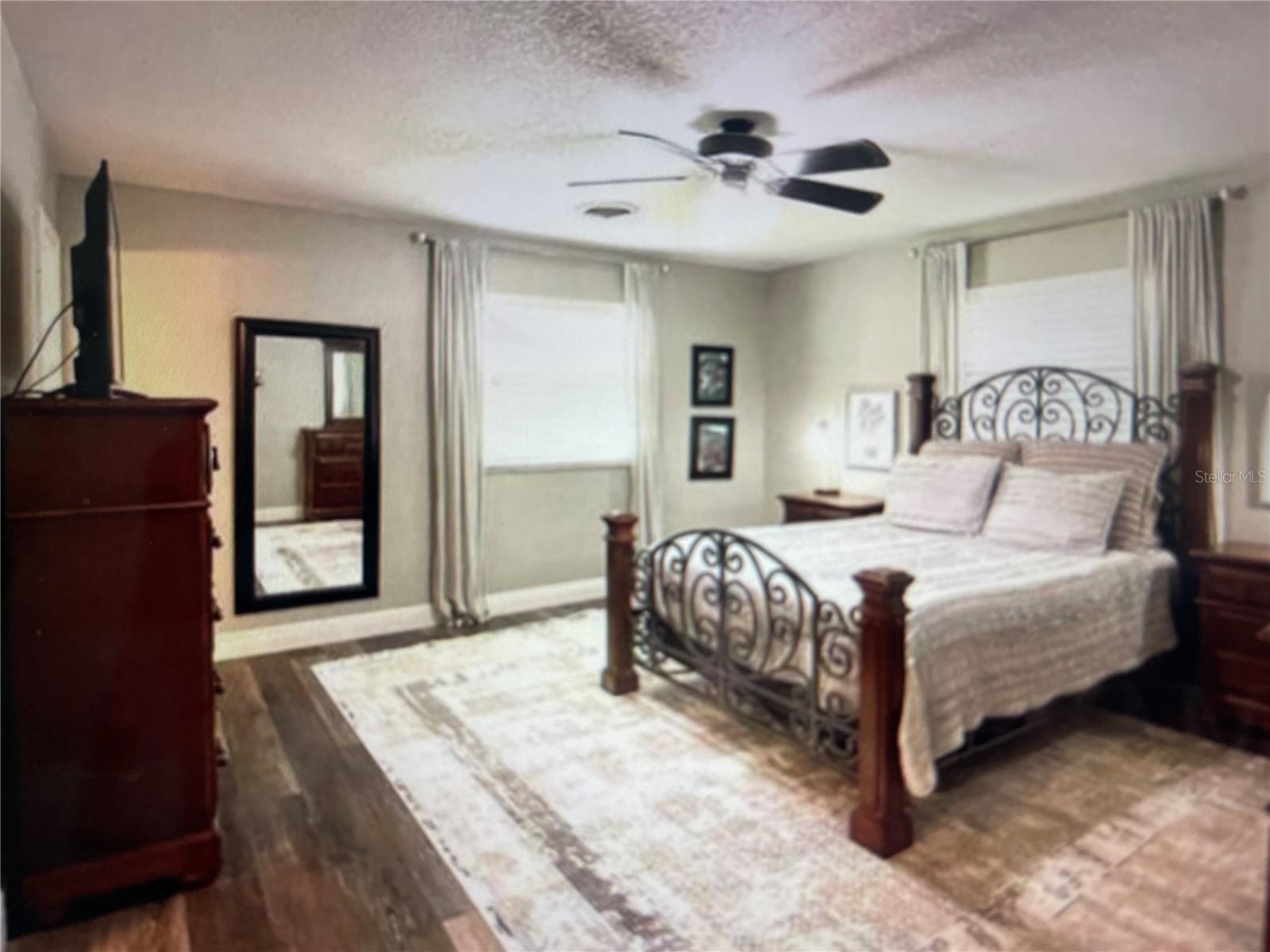 CRESTWOOD UN 04 - Residential