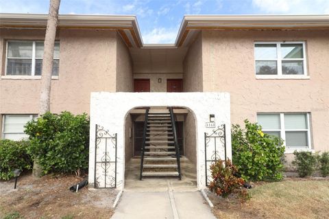 A home in CASSELBERRY