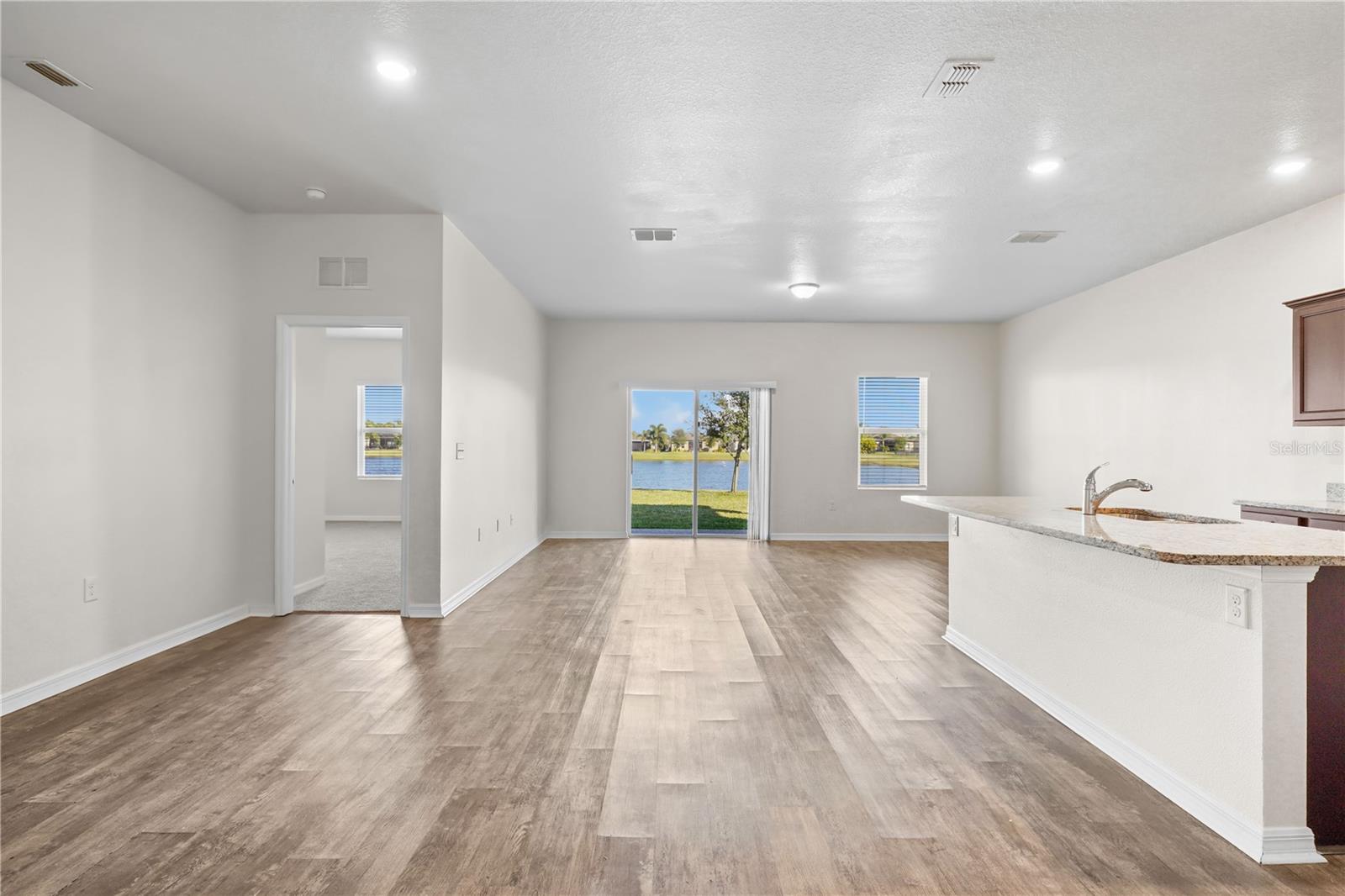 COASTAL WOODS UN B1 - Residential