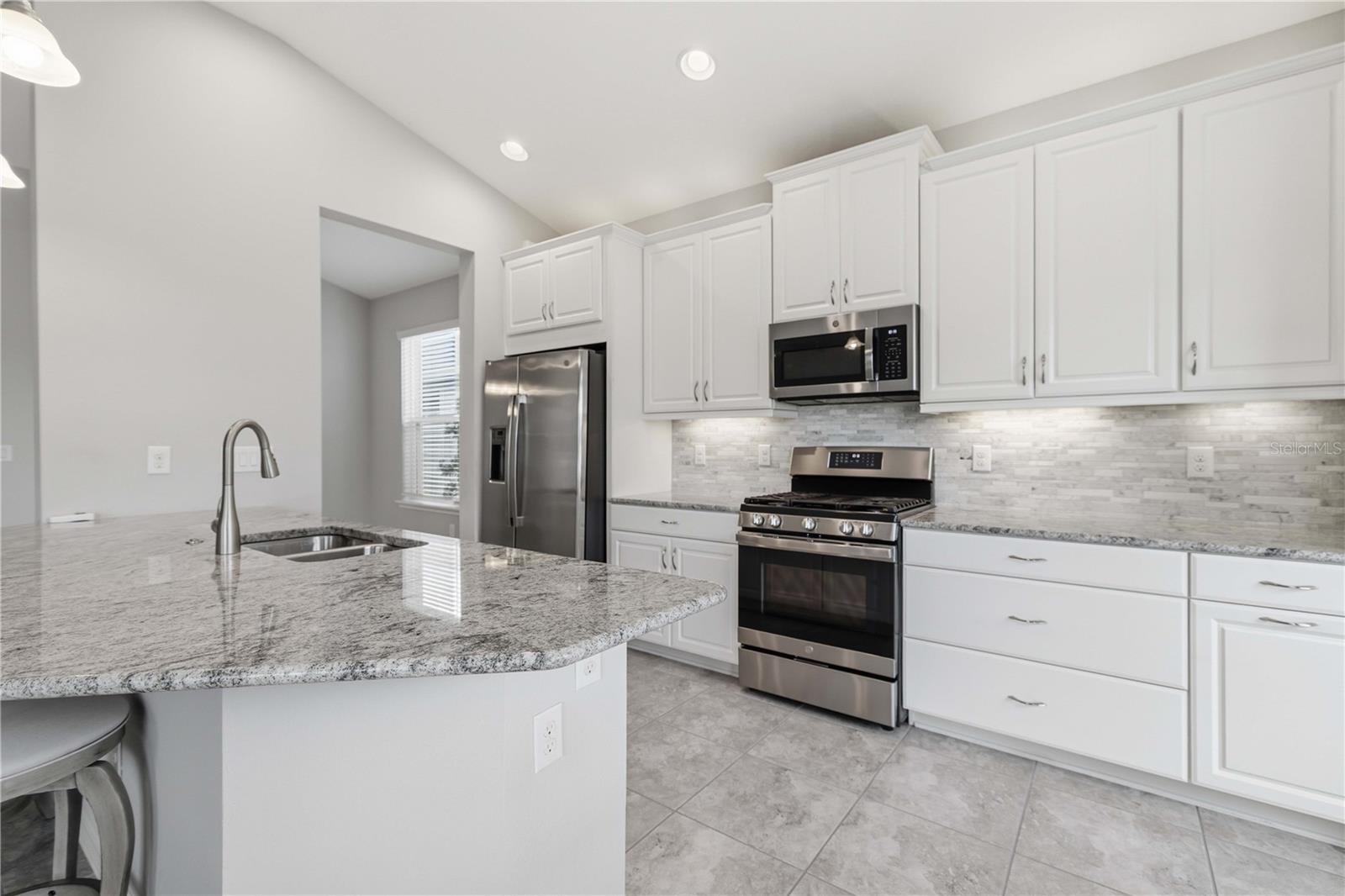 ARTISAN LAKES EAVES BEND PH I SP A-K - Residential