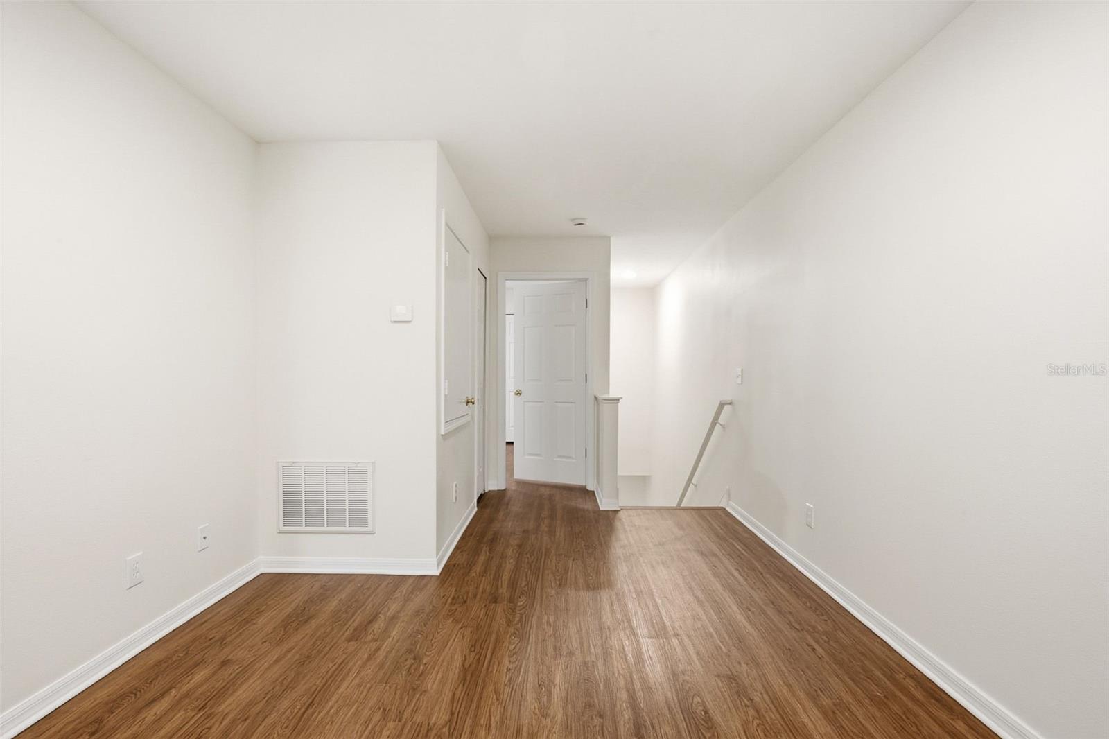 RIVER WALK - Residential