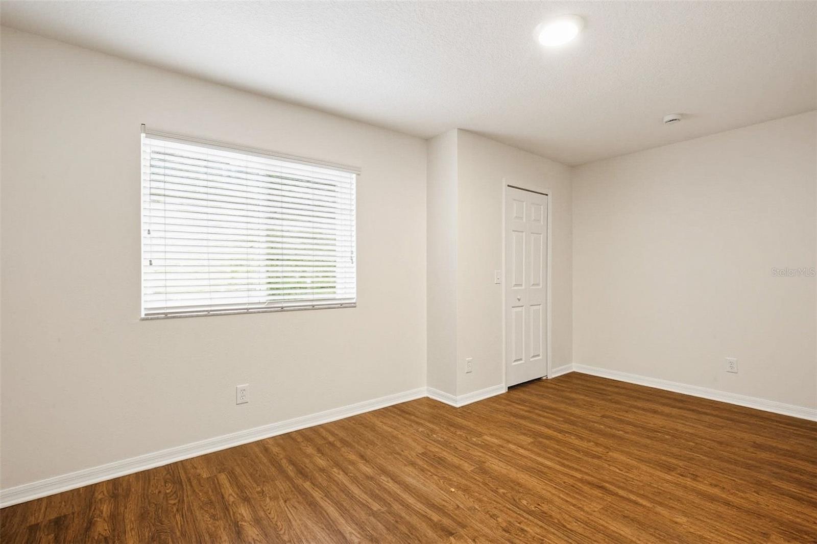 RIVER WALK - Residential