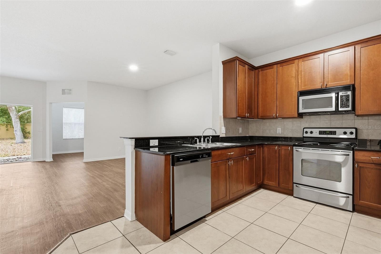 RIVER WALK - Residential