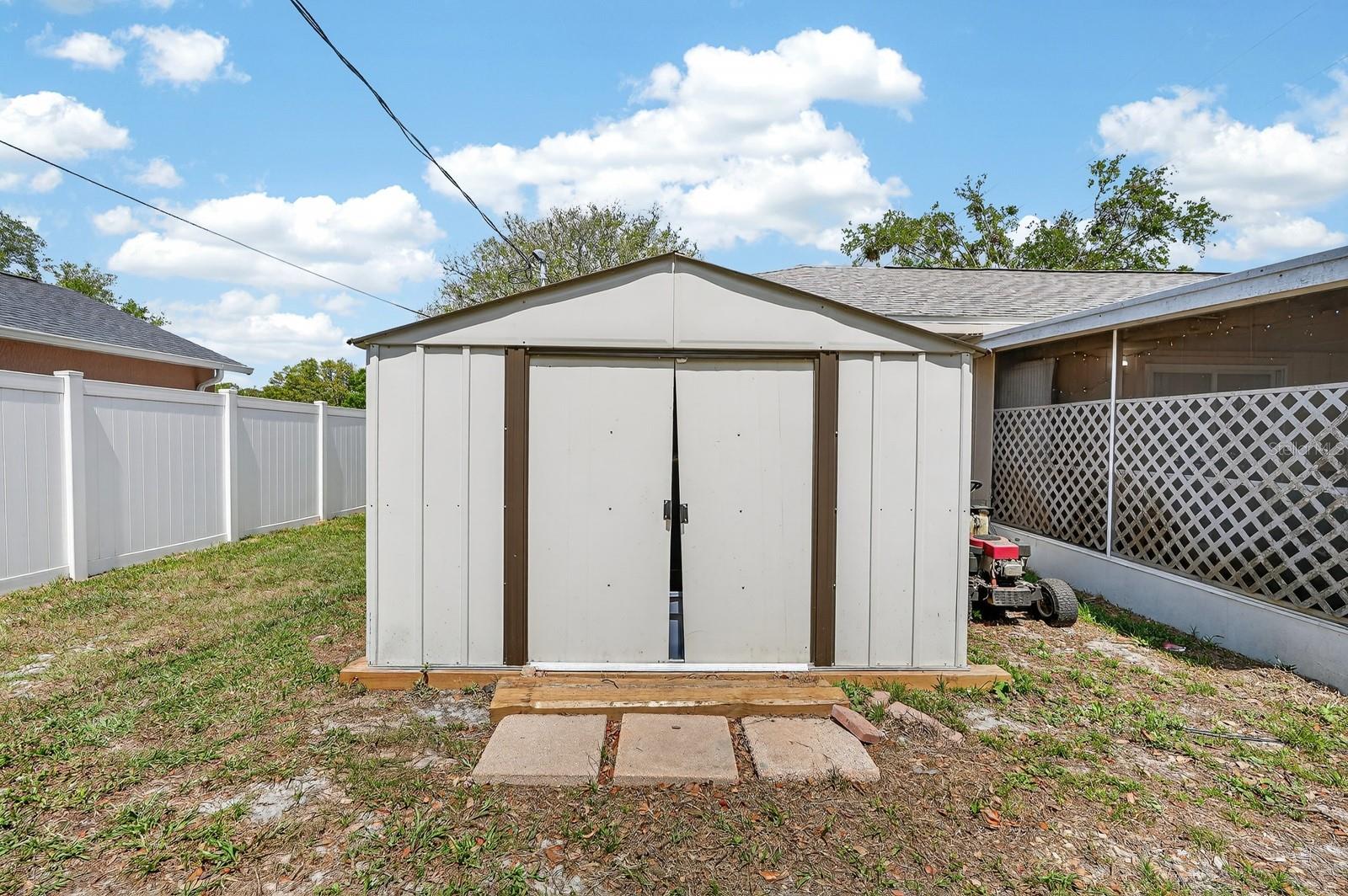 DELTONA LAKES UNIT 43 - Residential