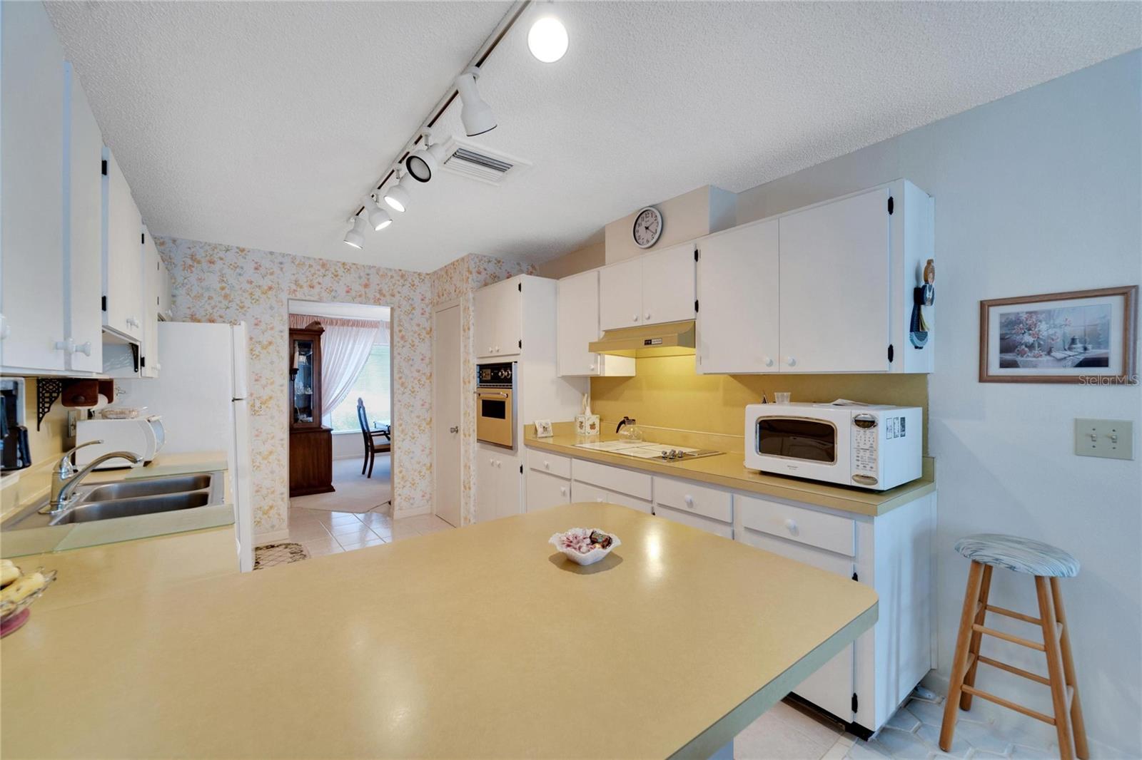 DEL WEBBS SUN CITY FLORIDA UN - Residential