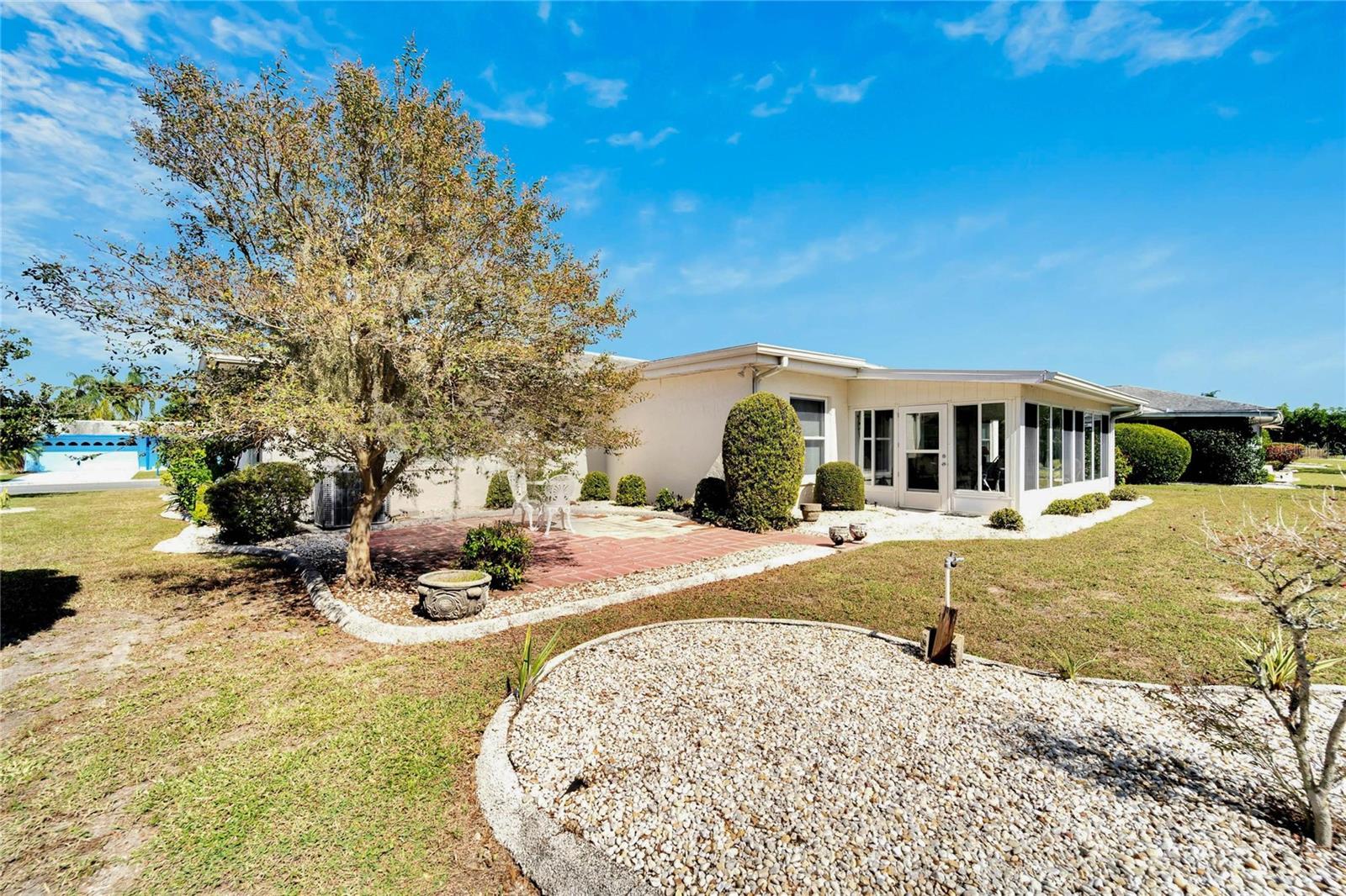 DEL WEBBS SUN CITY FLORIDA UN - Residential