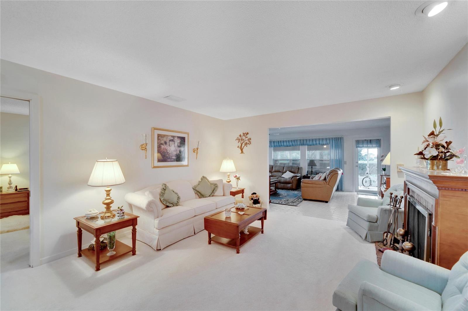 DEL WEBBS SUN CITY FLORIDA UN - Residential
