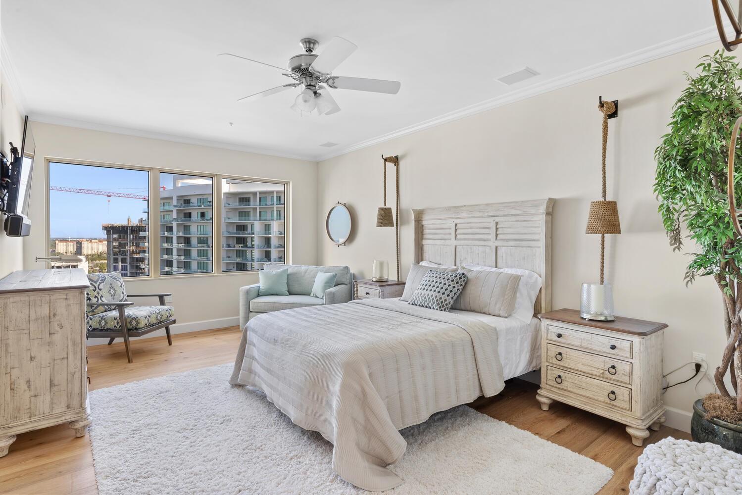 RESIDENCES AT THE RITZ CARLTON - Residential