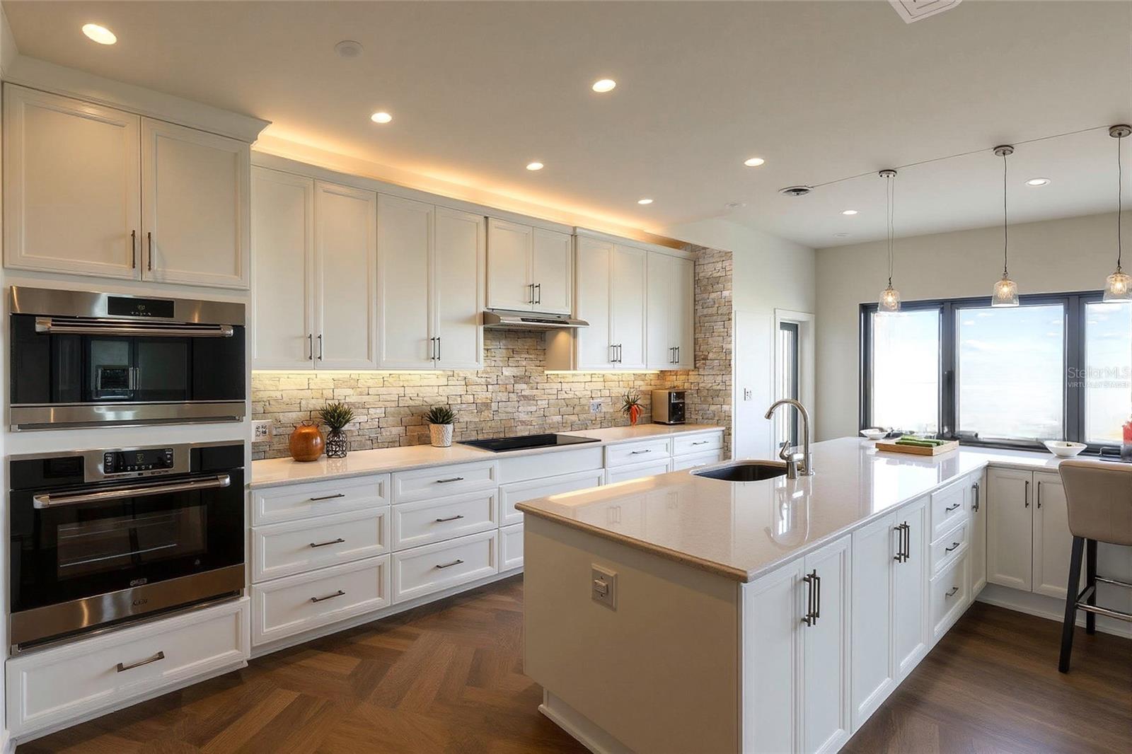 RESIDENCES AT THE RITZ CARLTON - Residential