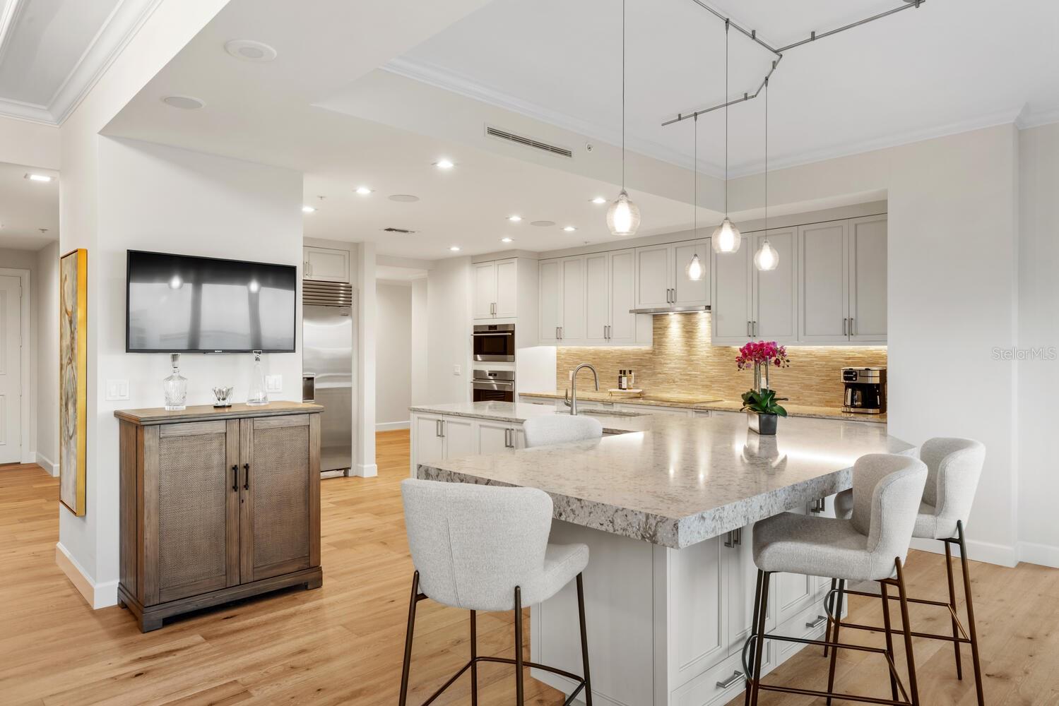 RESIDENCES AT THE RITZ CARLTON - Residential