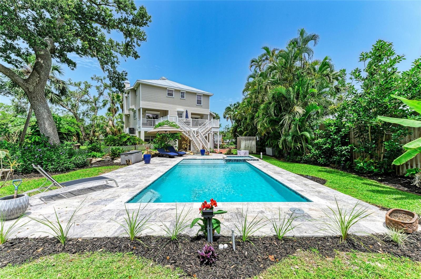 8963 FISHERMENS BAY DRIVE