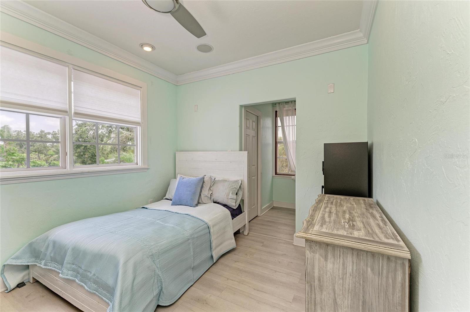 FISHERMENS BAY - Residential