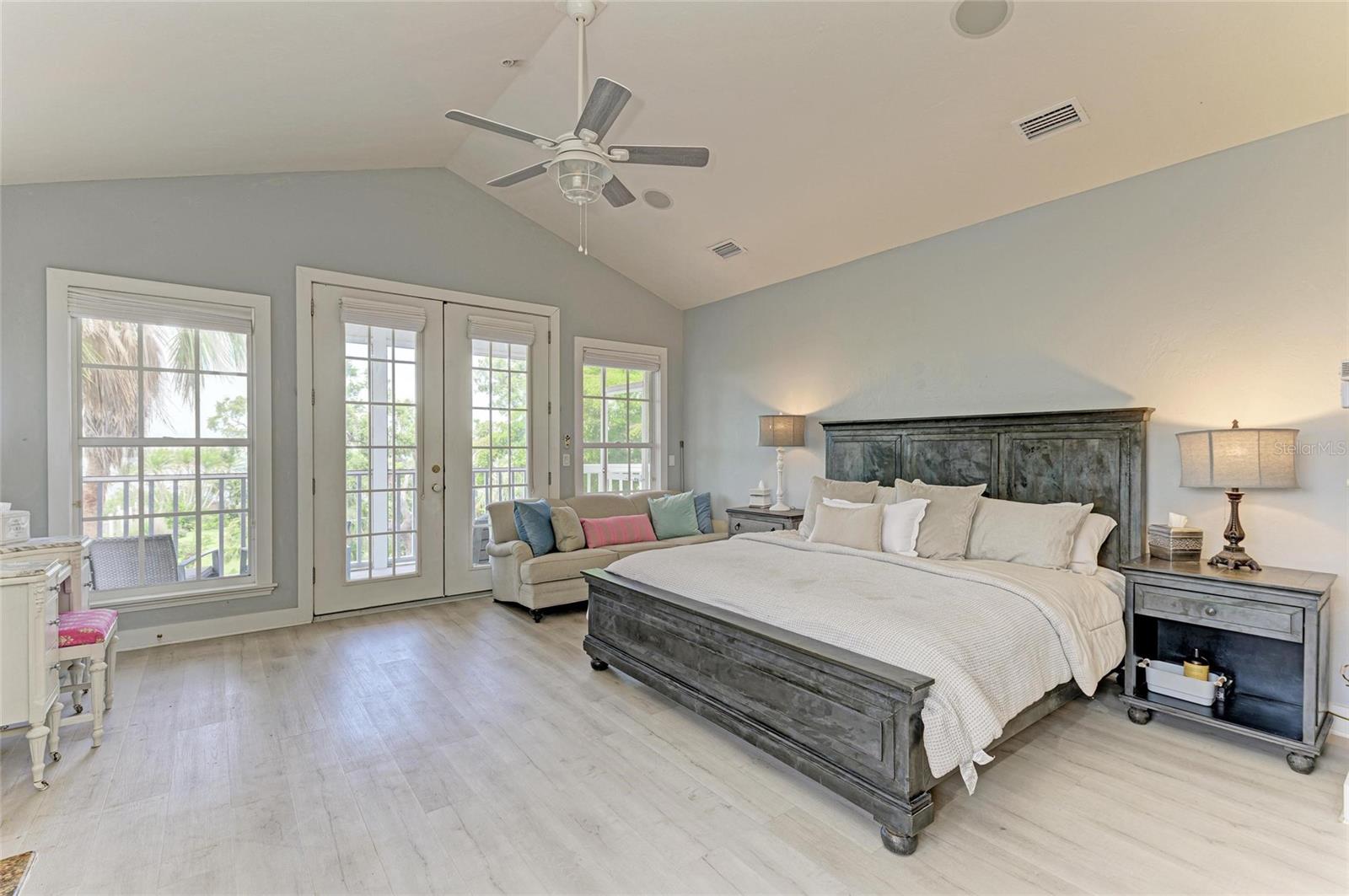 FISHERMENS BAY - Residential