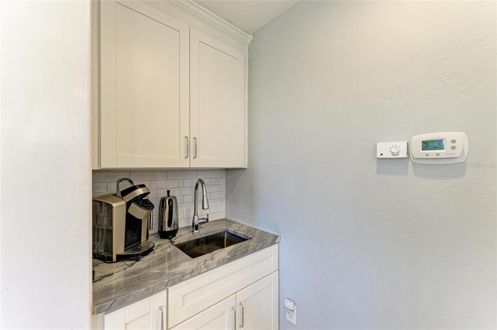 FISHERMENS BAY - Residential