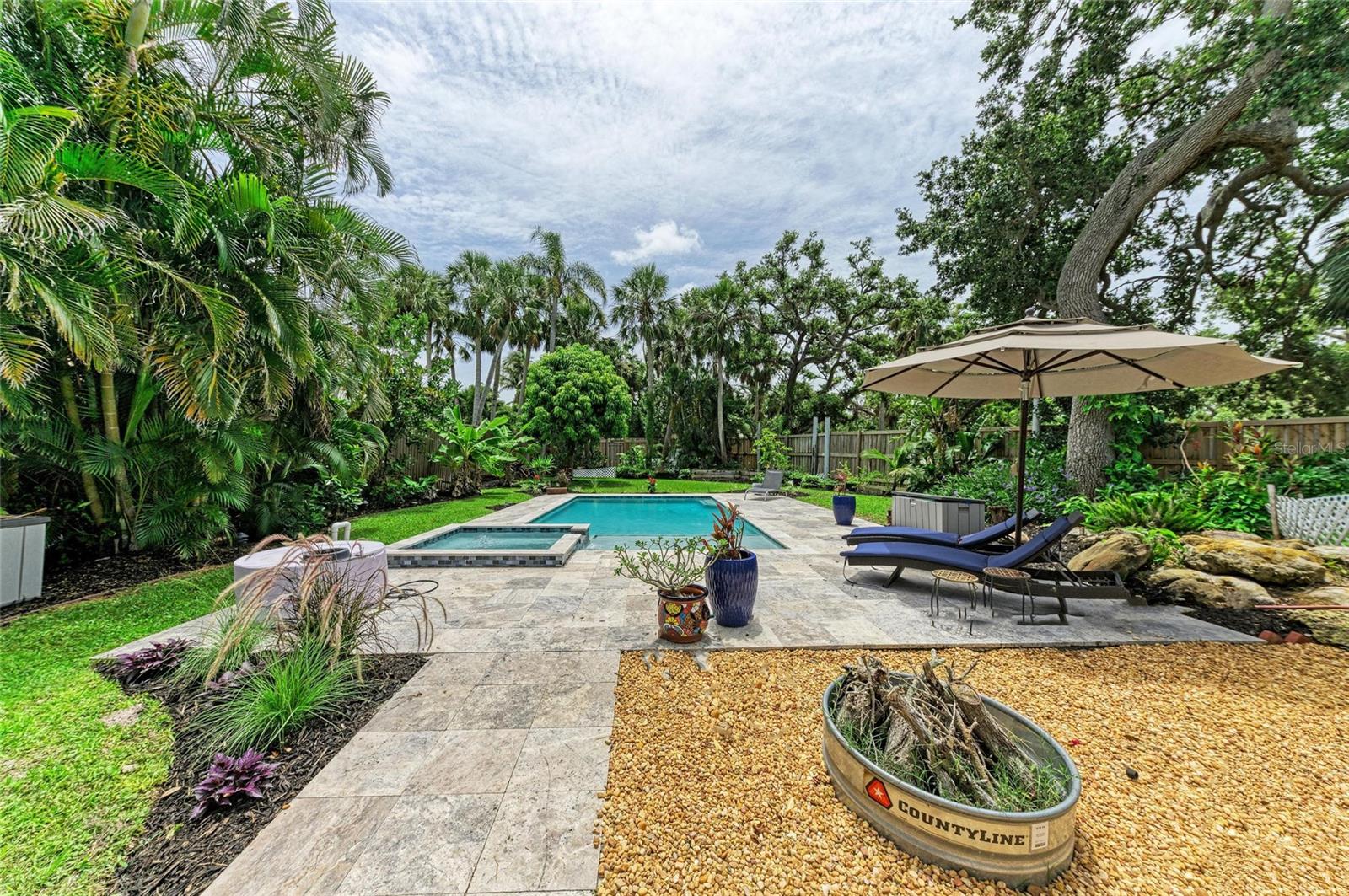 FISHERMENS BAY - Residential