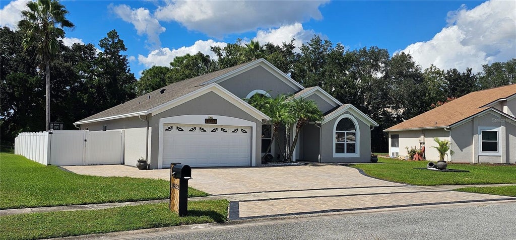 Photo of 11832 Daneswood Court, Orlando, FL 32821 (MLS # O6452060)