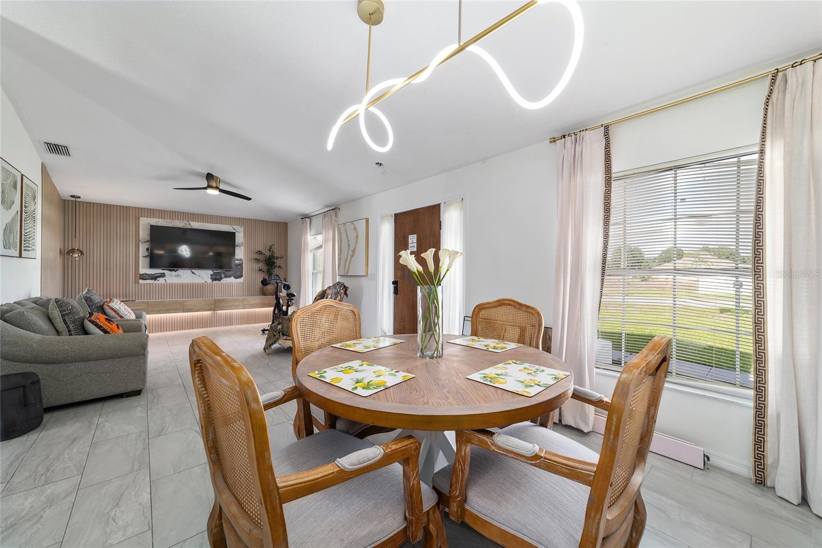 SILVER SPGS SHORES UN 24 - Residential