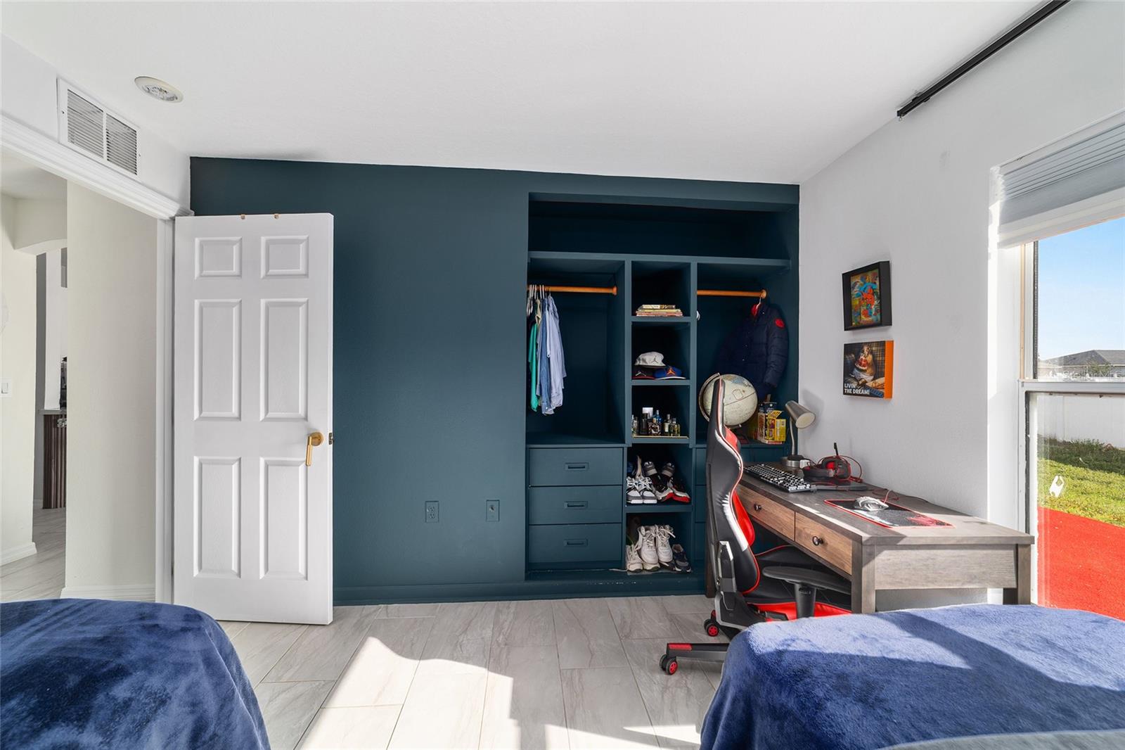 SILVER SPGS SHORES UN 24 - Residential