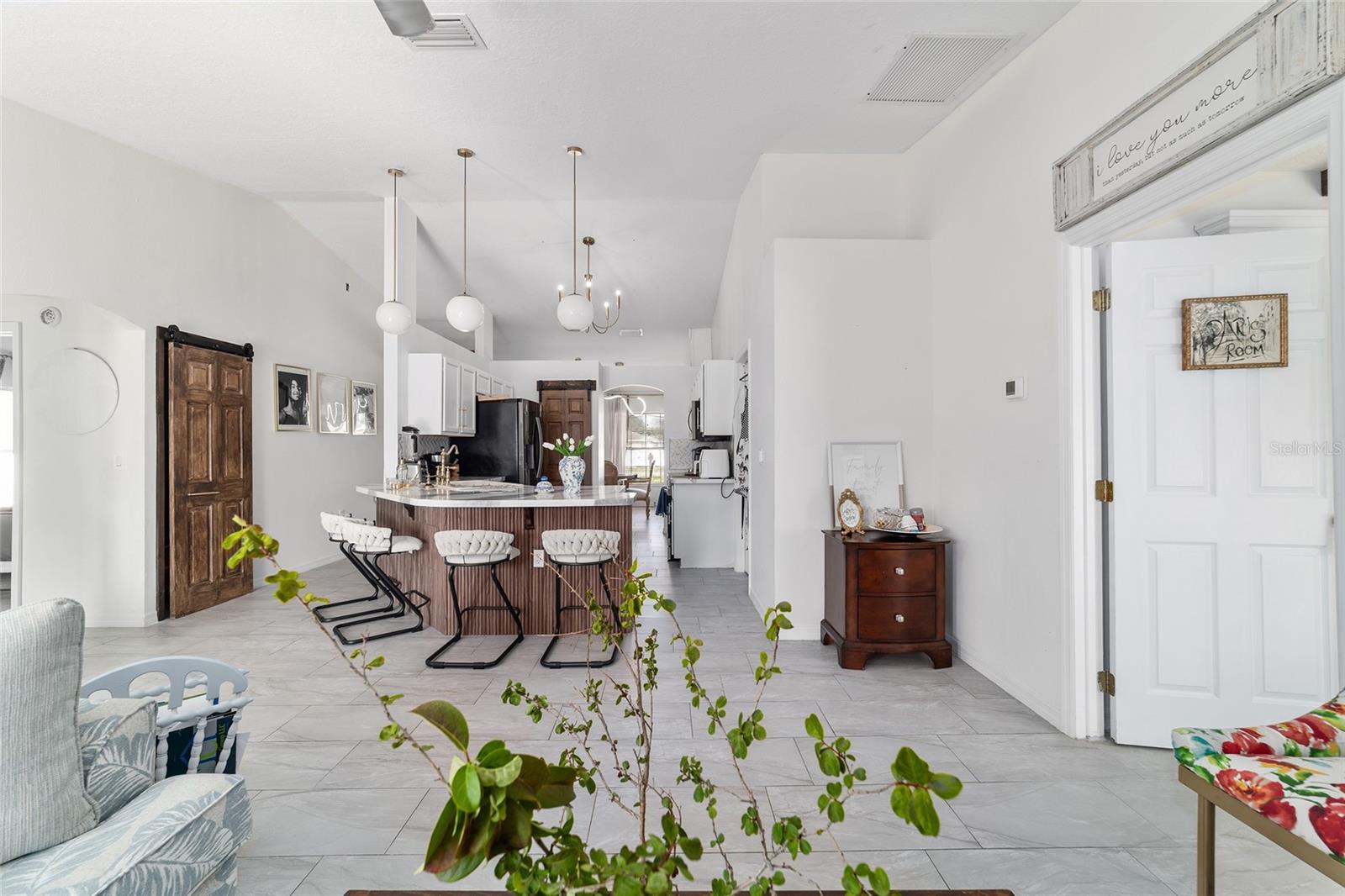 SILVER SPGS SHORES UN 24 - Residential