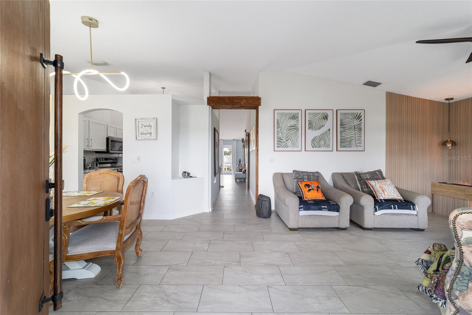 SILVER SPGS SHORES UN 24 - Residential