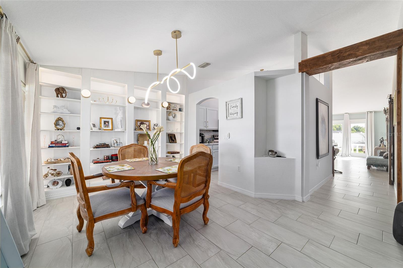 SILVER SPGS SHORES UN 24 - Residential