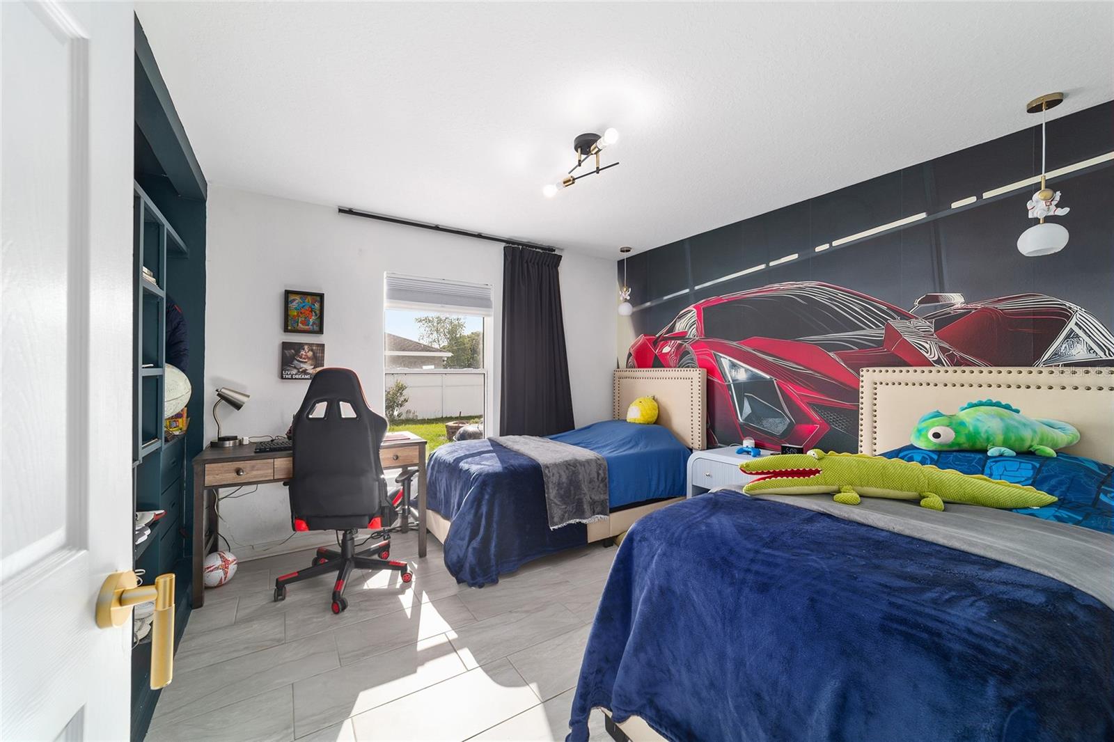 SILVER SPGS SHORES UN 24 - Residential