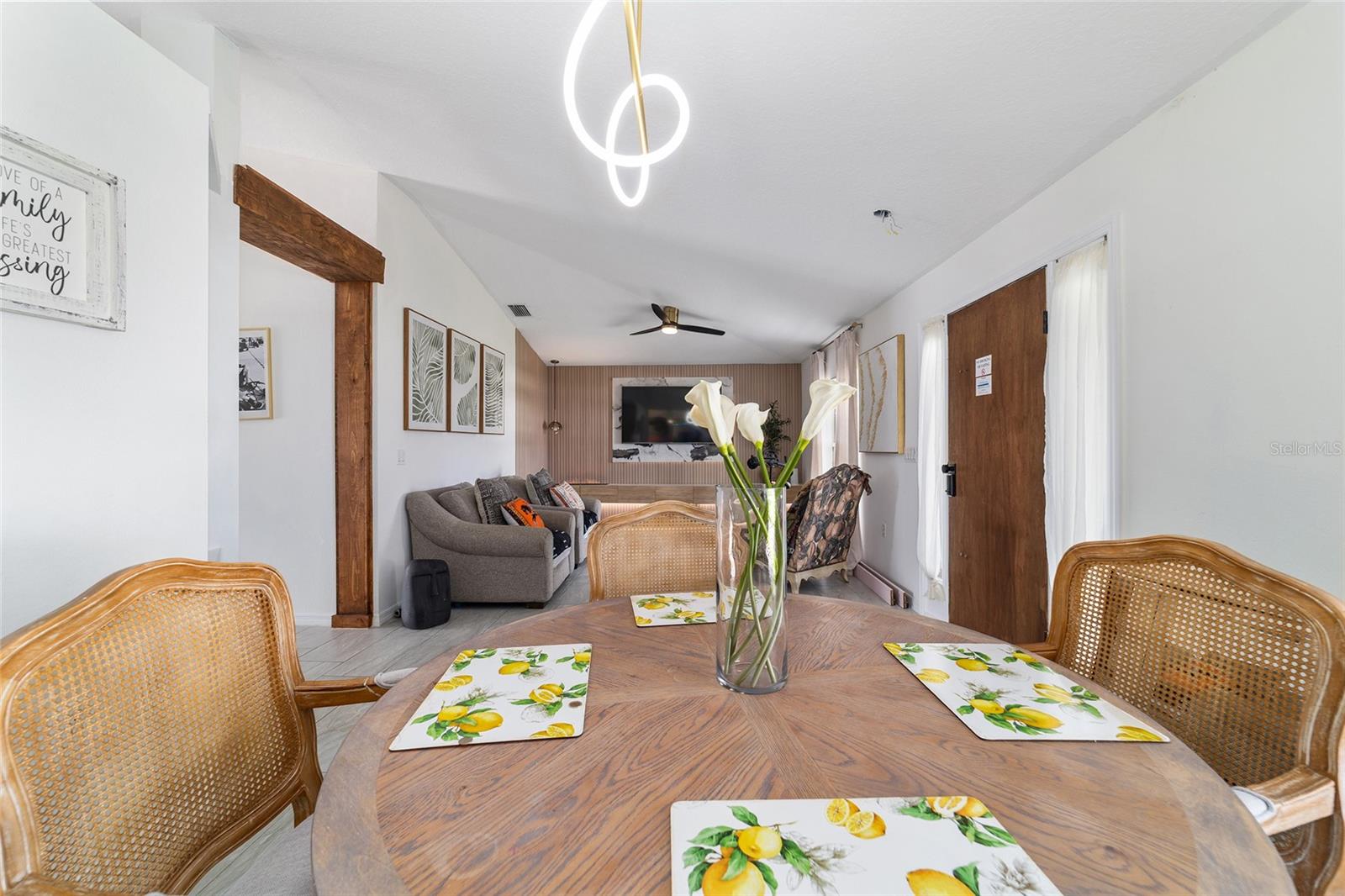 SILVER SPGS SHORES UN 24 - Residential