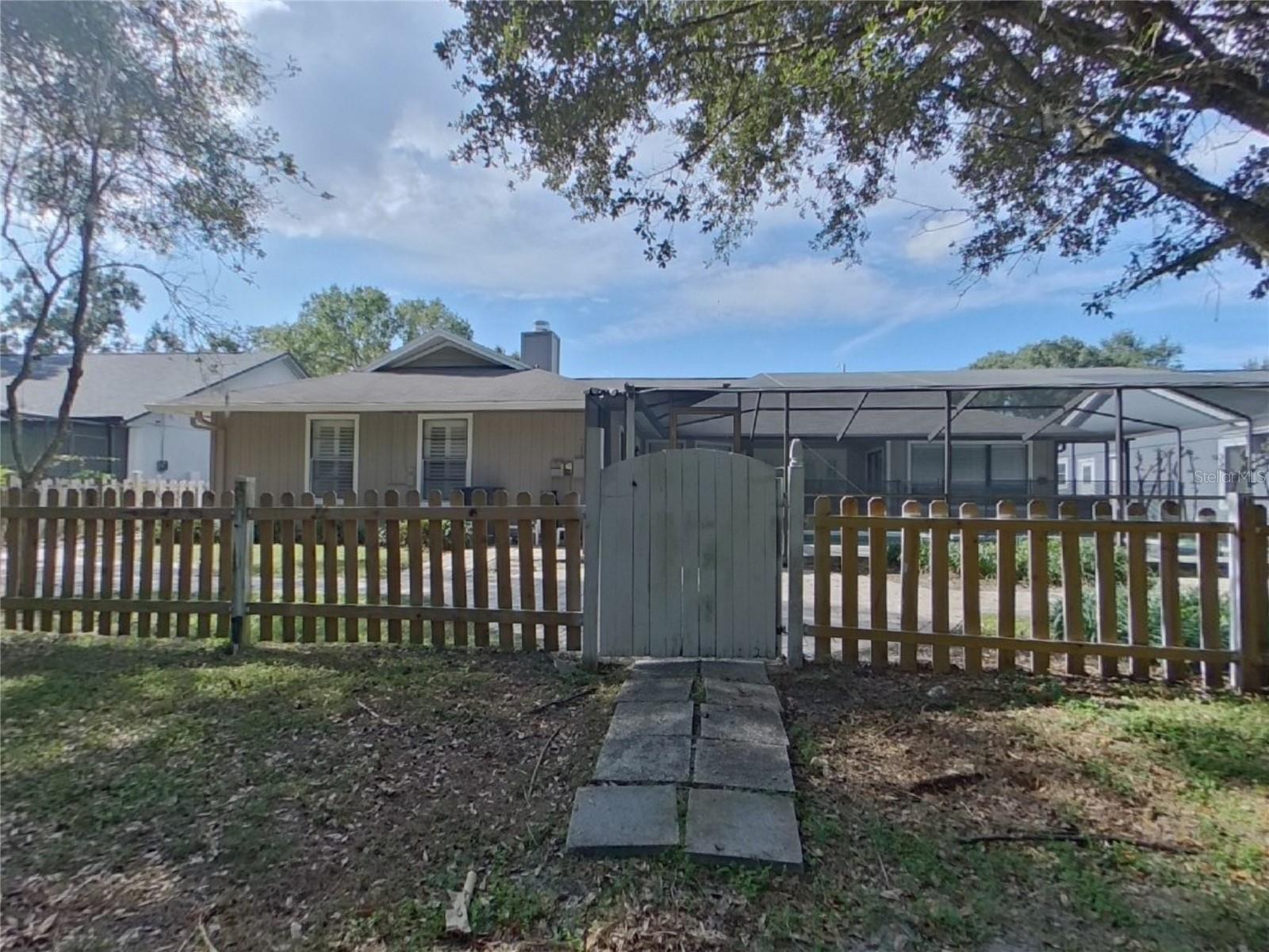 HAMPTON LAKES PH I - Residential Lease