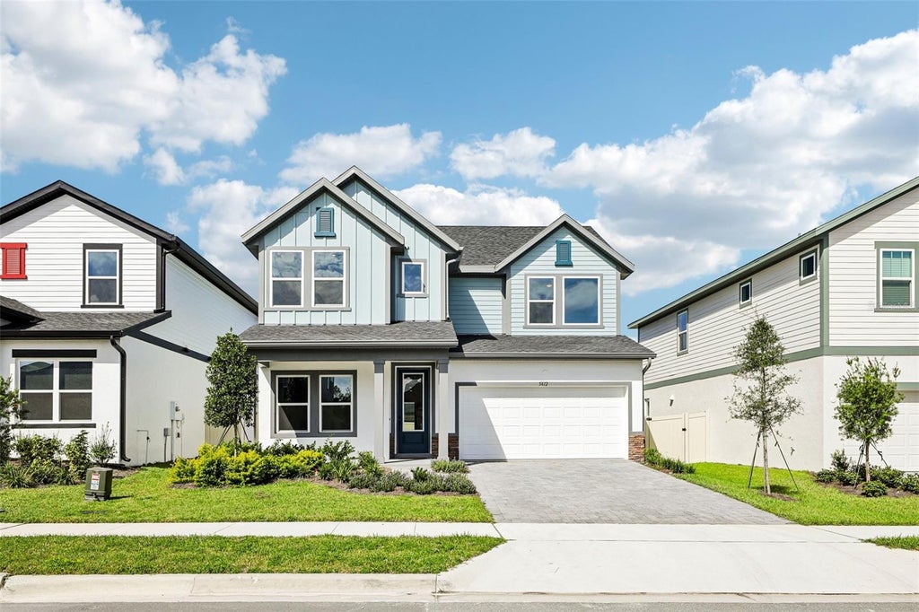 Photo of 5812 Native Oak Street, Mount Dora, FL 32757 (MLS # G5118012)