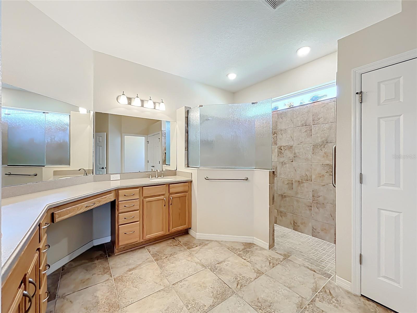 LEESBURG ARLINGTON RIDGE PH 1-B - Residential