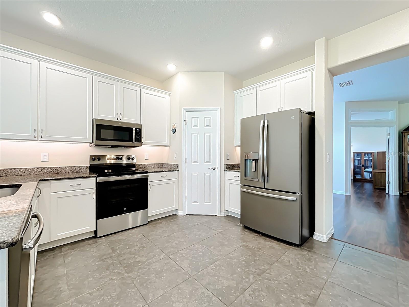 LEESBURG ARLINGTON RIDGE PH 1-B - Residential